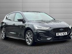 Agate black Used 2022 Ford Focus ST-Line Hatchback | £14,990 (Fair price)