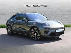 Green Used 2025 Porsche Macan SUV | £99,850