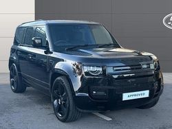 Black Used 2025 Land Rover Defender HSE Dynamic SUV | £78,249