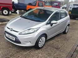 Silver Used 2009 Ford Fiesta Style Hatchback | £2,250 (Expensive)