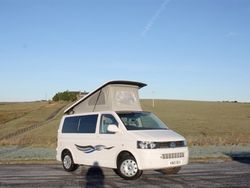 White Used 2010 VW T5 Van | £29,995