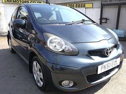 Green Used 2011 Toyota Aygo Hatchback | £2,499 (Fair price)