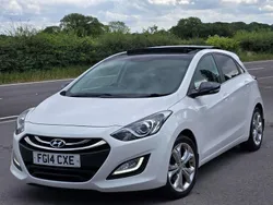 White Used 2014 Hyundai i30 SE Hatchback | £5,995 (Fair price)
