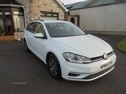 White Used 2019 VW Golf VII SE Estate | £7,995 (Fair price)