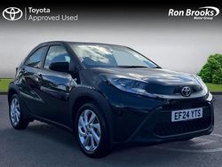 Black Used 2024 Toyota Aygo X PURE SUV | £13,000