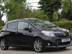 Black Used 2013 Toyota Yaris SR | £6,990 (Fair price)