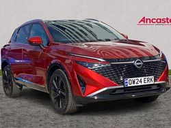 Pearl fuji sunset red Used 2024 Nissan Qashqai Tekna SUV | £24,475 (Expensive)