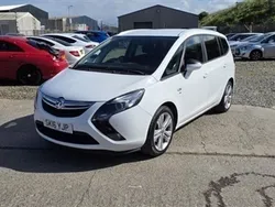 White Used 2016 Vauxhall Zafira SRi MPV | £6,750 (Fair price)