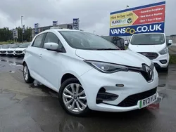 White Used 2021 Renault Zoe Iconic Hatchback | £8,995 (Fair price)
