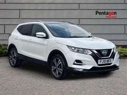 White Used 2018 Nissan Qashqai N-Connecta SUV | £9,995 (Good price)