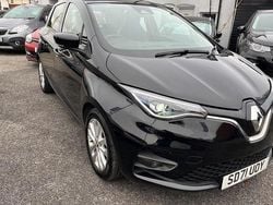 Used 2021 Renault Rapid Iconic Hatchback | £8,495 (Fair price)