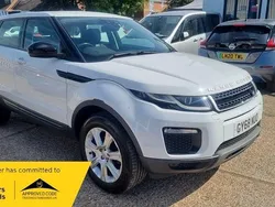 Used 2018 Land Rover Range Rover evoque SE Hatchback | £10,995 (Fair price)