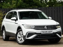 White New 2025 VW Tiguan Allspace Life SUV | £31,698 (Fair price)