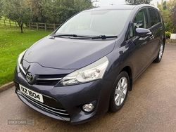Blue Used 2015 Toyota Verso MPV | £5,650 (A bit pricey)