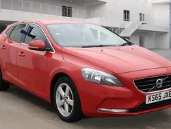 Red Used 2015 Volvo V40 Momentum Estate | £5,795 (Fair price)