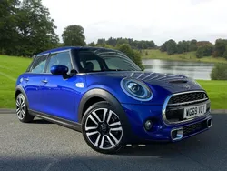 Blue Used 2019 Mini Cooper S Exclusive Hatchback | £15,995 (Expensive)