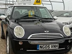 Black Used 2005 Mini Cooper Hatch Hatchback | £2,890