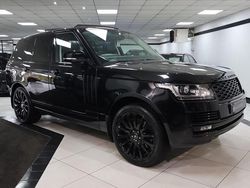 Black Used 2014 Land Rover Range Rover Vogue SE SUV | £22,949 (A bit pricey)