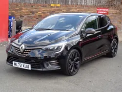 Black Used 2022 Renault Clio V Hatchback | £16,000 (Fair price)