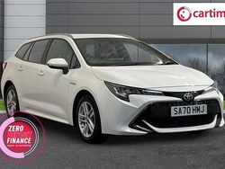 White Used 2020 Toyota Corolla Estate | £20,100 (Expensive)