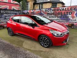 Red Used 2015 Renault Clio IV Dynamique Hatchback | £3,195 (Fair price)