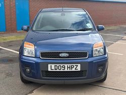 Blue Used 2009 Ford Fusion Hatchback | £1,199 (Super price)