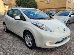 White Used 2016 Nissan Leaf Acenta Hatchback | £4,867 (Fair price)