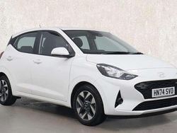 White Used 2024 Hyundai i10 Advanced Hatchback | £15,441 (Fair price)
