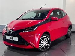 Red Used 2016 Toyota Aygo X-play Hatchback | £4,695 (Good price)