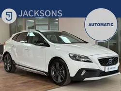 White Used 2014 Volvo V40 CC Estate | £6,595 (Fair price)