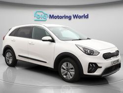 White Used 2022 Kia Niro SUV | £16,891 (Good price)