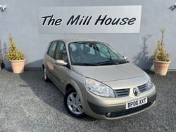 Gold Used 2006 Renault Scénic II Dynamique MPV | £2,499
