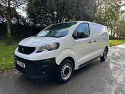 White Used 2022 Peugeot Expert Premium Van | £13,950 (Fair price)