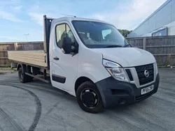 White Used 2016 Nissan NV400 SE Van | £6,590 (Fair price)