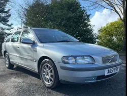 Blue Used 2002 Volvo V70 Estate | £1,495