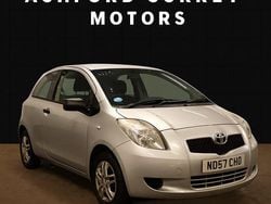 Silver Used 2007 Toyota Yaris T2 Hatchback | £2,295 (Fair price)