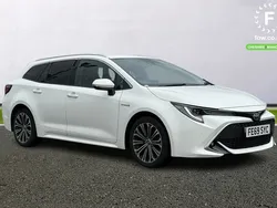 White Used 2019 Toyota Corolla Sport Estate | £15,399 (Fair price)
