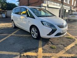 White Used 2016 Vauxhall Zafira Tourer SRi MPV | £3,995 (Good price)