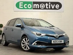 Used 2015 Toyota Auris Hybrid | £6,295 (Fair price)