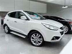 White Used 2013 Hyundai ix35 Premium SUV | £7,995 (Fair price)