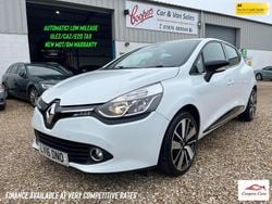 White Used 2016 Renault Clio IV Dynamique Hatchback | £7,595 (Fair price)
