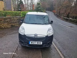 White Used 2017 Vauxhall Combo MPV | £3,900 (Fair price)