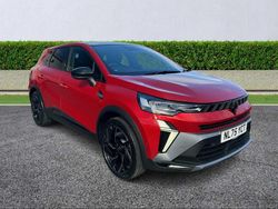 Flame red New 2025 Renault Symbioz Iconic Esprit Alpine SUV | £30,999 (Expensive)