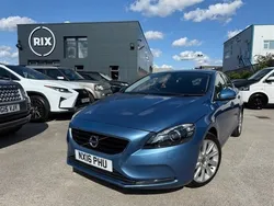 Blue Used 2016 Volvo V40 SE Estate | £8,650 (Fair price)