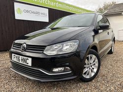 Black Used 2016 VW Polo SE Hatchback | £7,295 (Fair price)