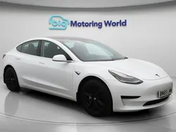 White Used 2020 Tesla Model 3 Standard Range Sedan | £13,500 (Fair price)