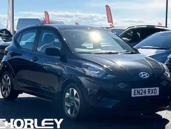 Black Used 2024 Hyundai i10 Advanced Hatchback | £14,382 (Fair price)