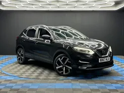 Black Used 2017 Nissan Qashqai Tekna SUV | £12,490 (Fair price)