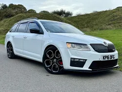White Used 2016 Skoda Octavia vRS Estate | £11,979 (Fair price)