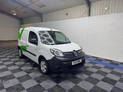 White Used 2021 Renault Kangoo Business | £4,995 (Good price)